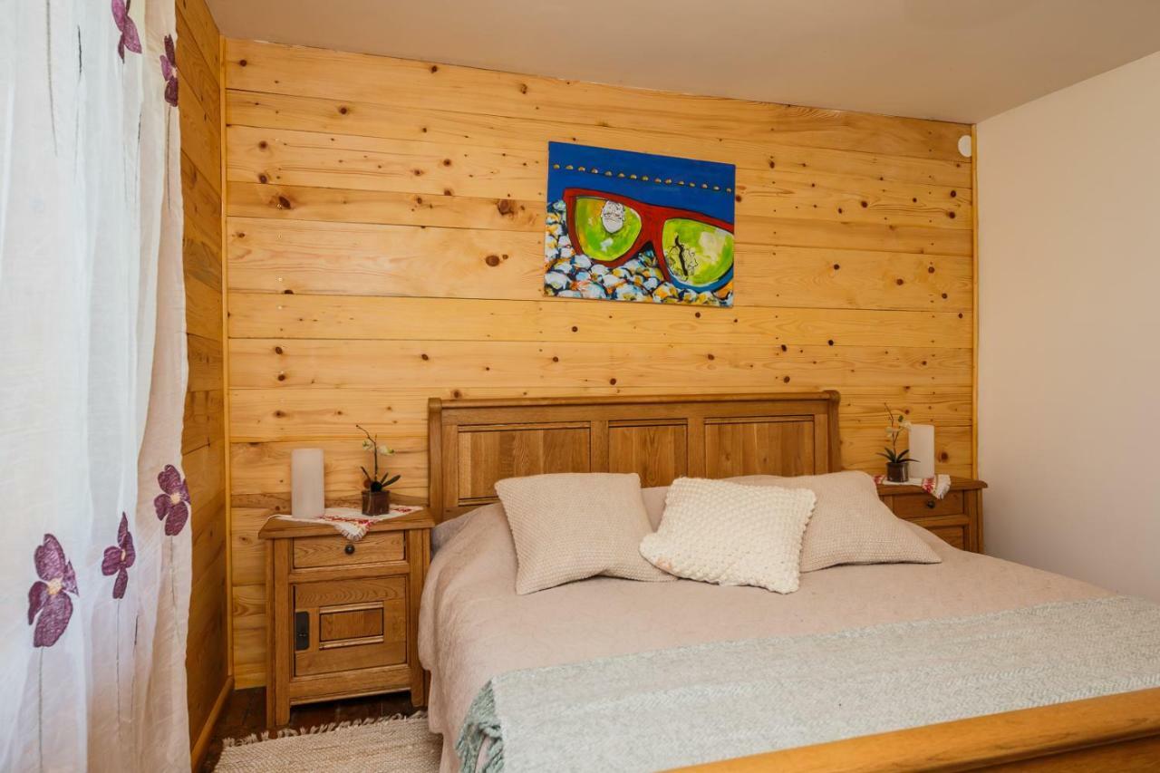 Beautiful Cottage With Heated Pool For 22 Ppl Plaški Kültér fotó